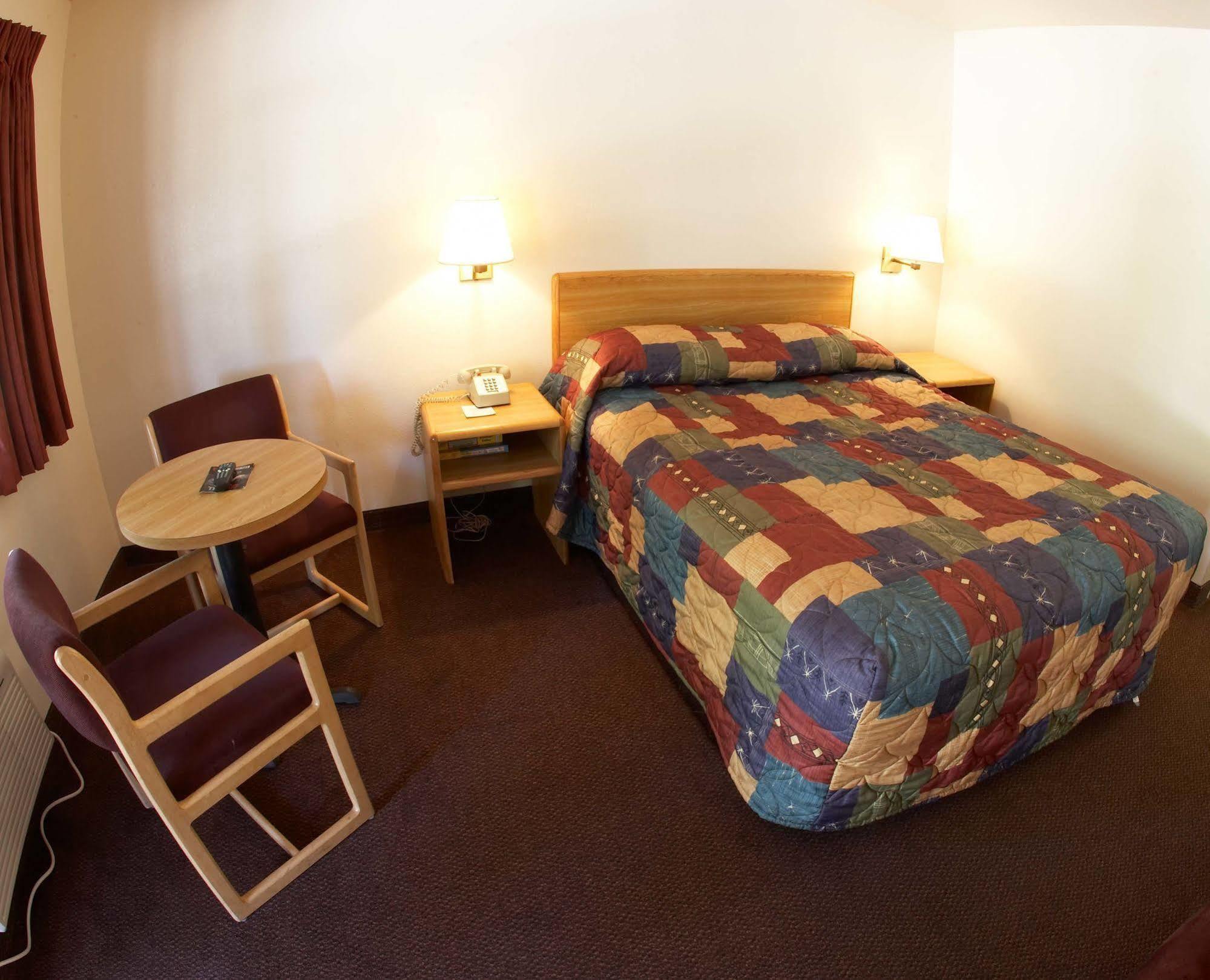 Premier Inns Thousand Oaks Extérieur photo